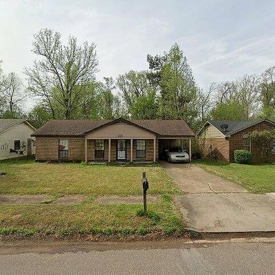 5163 Broken Oak Dr, Memphis, TN 38127