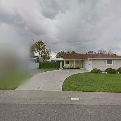 5200 Fernwood Way, Sacramento, CA 95841