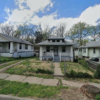 5212 Wabash Ave, Kansas City, MO 64130