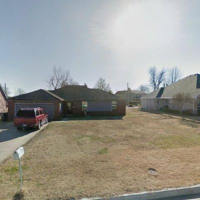 528 E Queen St, Tulsa, OK 74106