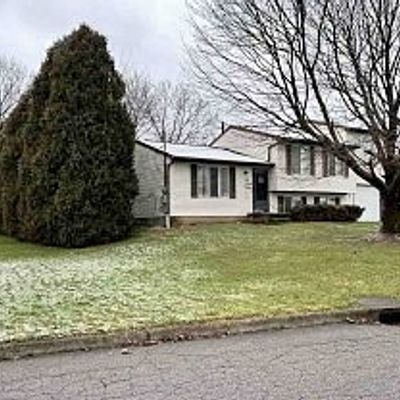 452 Peters Dr, Campbell, OH 44405