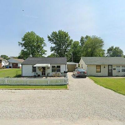 46 Henderson St, Danville, IL 61832