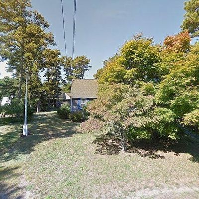 46 Lakeview Dr, Harwich, MA 02645