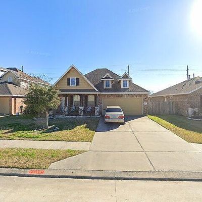 4614 Legends Bay Dr, Baytown, TX 77523