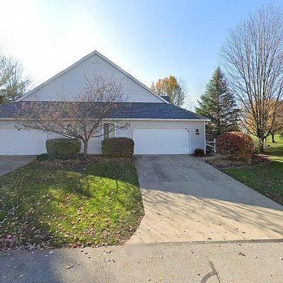 472 Kings Ct, Copley, OH 44321