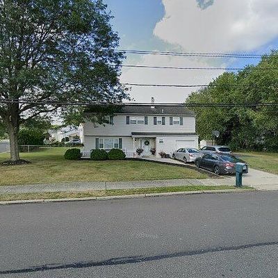 48 Limewood Dr, Trenton, NJ 08690