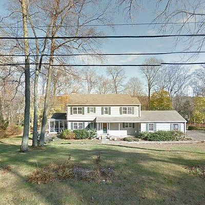 6 Guild Dr, Norwalk, CT 06850