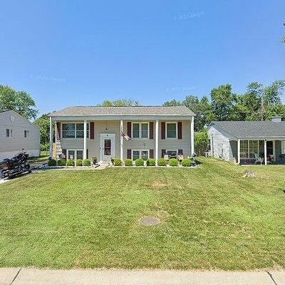 6 Preakness Dr, Saint Peters, MO 63376