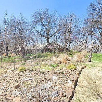 6 Woodlands Dr, Enid, OK 73703