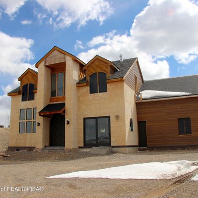 60 Flying Frog Ln, Dubois, WY 82513