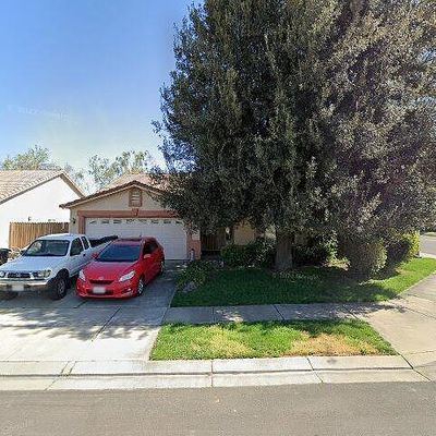 6002 Lenay Way, Riverbank, CA 95367