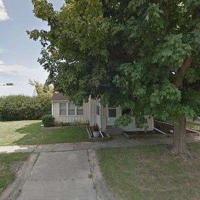 603 S Monroe St, Mackinaw, IL 61755