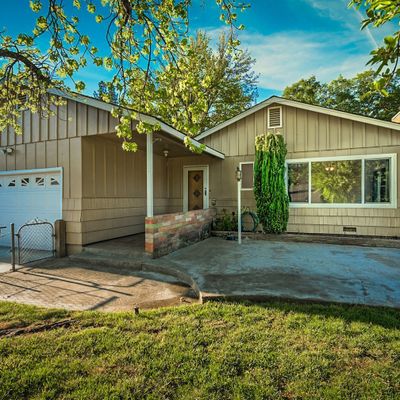 61 Hawthorne St, Weaverville, CA 96093