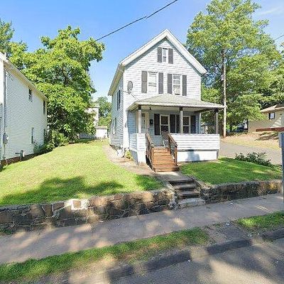 610 Newhall St, Hamden, CT 06517