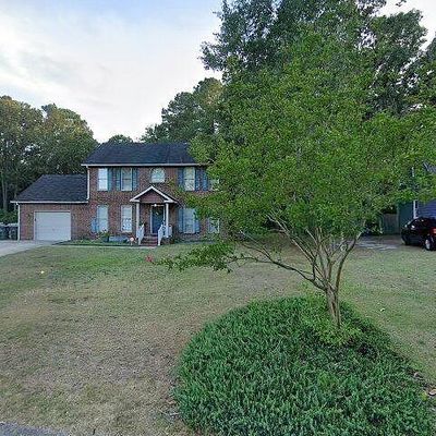 6176 Lakeway Dr, Fayetteville, NC 28306