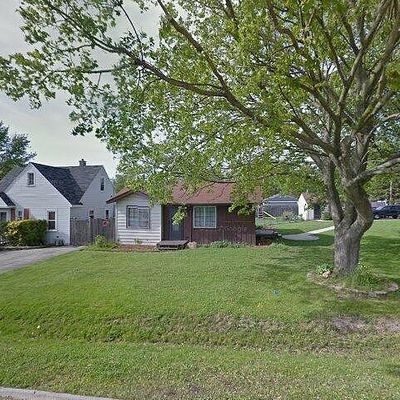 618 Daisy Ln, Round Lake Beach, IL 60073