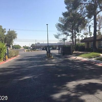 6183 Meadowgrass Ln, Las Vegas, NV 89103