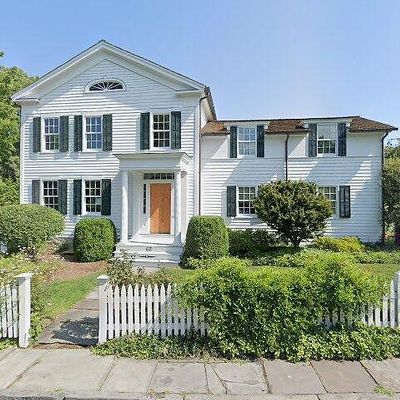 62 Center St, Southport, CT 06890