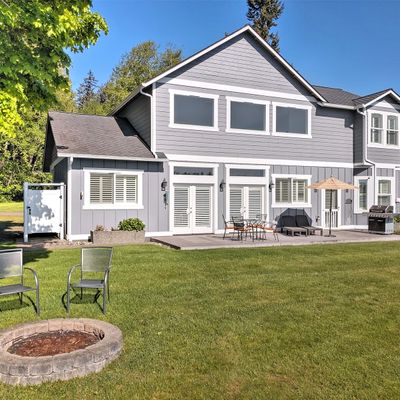 62 E North Bay Rd, Allyn, WA 98524