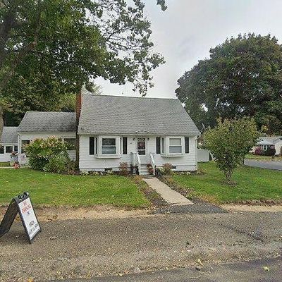 62 Foss Rd, Gardner, MA 01440