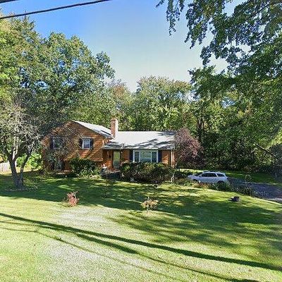 62 Terry Plains Rd, Bloomfield, CT 06002