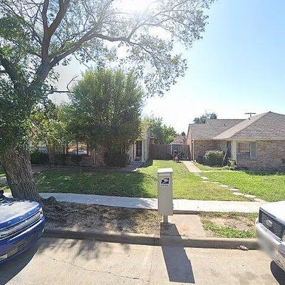 635 Stonewall Dr, Grand Prairie, TX 75052