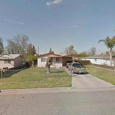 636 E Larry St, Farmersville, CA 93223