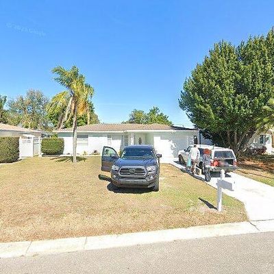 6483 43 Rd Ave N, Kenneth City, FL 33709