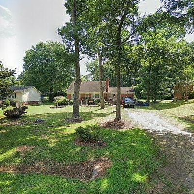 655 Naomi Ave, Kernersville, NC 27284