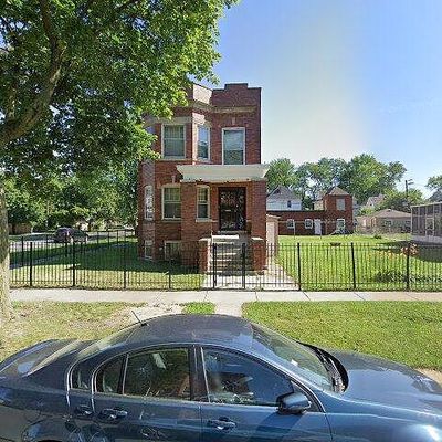 5501 W Walton St, Chicago, IL 60651