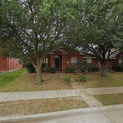 5525 Overland Dr, The Colony, TX 75056