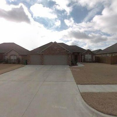 554 W Broadpoint Court Way, Mustang, OK 73064
