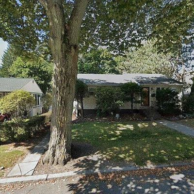 56 Loxwood St, Worcester, MA 01604