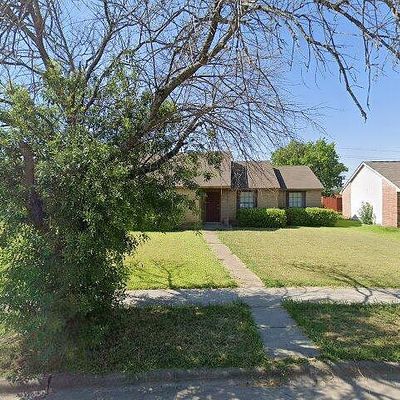 5652 Painter St, The Colony, TX 75056