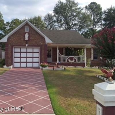 5684 Pepperbush Dr, Fayetteville, NC 28304