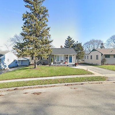 57 S Prairie Ave, Mundelein, IL 60060