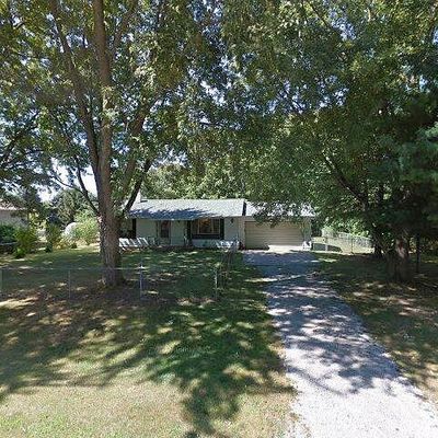 57130 Linda Dr, Three Rivers, MI 49093