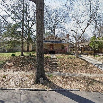 5740 Oak St, Kansas City, MO 64113