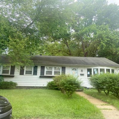 5742 1 St Ave, Halethorpe, MD 21227