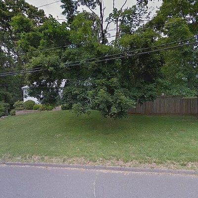 58 Knollwood Dr, Westfield, MA 01085