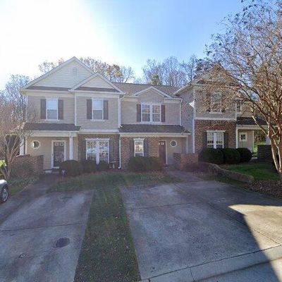 5810 Fox Ridge Ln, Winston Salem, NC 27104