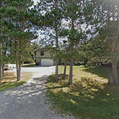 5862 Goodrick Rd, Traverse City, MI 49684