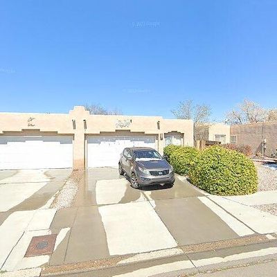 5909 Camino De La Luna Nw, Albuquerque, NM 87120