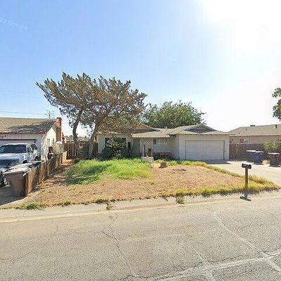 596 Gemini St, Tulare, CA 93274