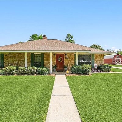 716 E Neal St, Gonzales, LA 70737