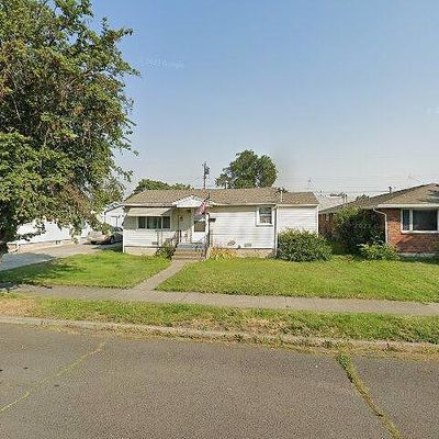 717 E Courtland Ave, Spokane, WA 99207