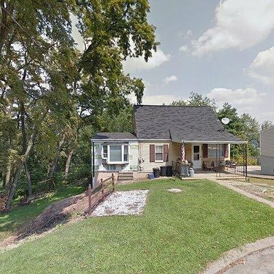 720 Ascension Dr W, West Mifflin, PA 15122