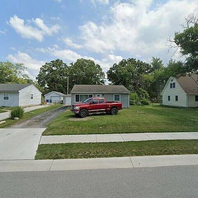 721 Juniper Rd, Valparaiso, IN 46385