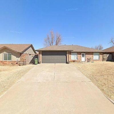 725 Cooper Ln, Yukon, OK 73099