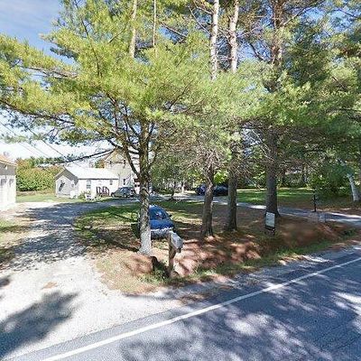 729 Valley Rd, Waterford, ME 04088
